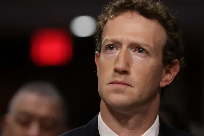 Zuckerberg Loses Nearly $9B as Meta Shares Slide on AI Spending Concerns