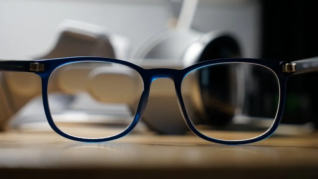 Gurman: Apple Glass expected by late 2027, revamped headset in 2028-2029
