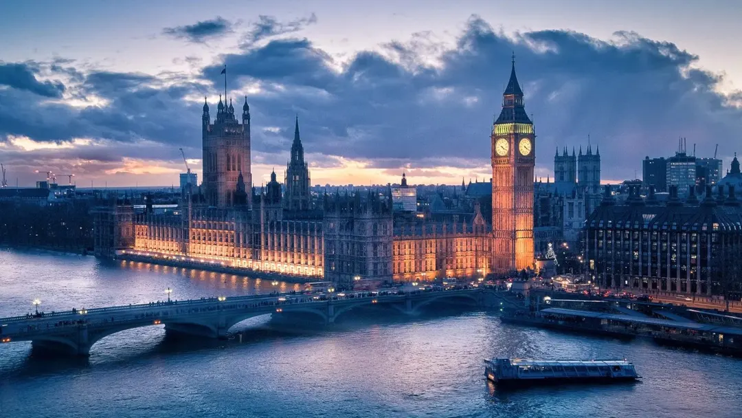 UK publishes sustainable AI rules for government employees