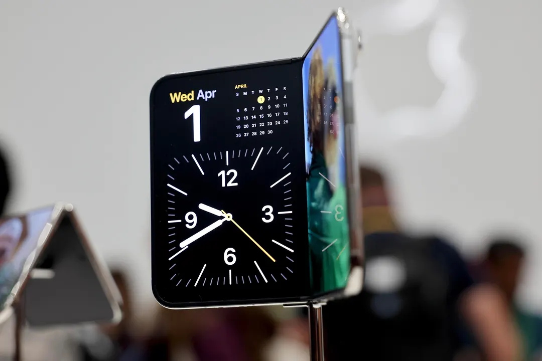 Forbes: foldable iPhone Duo launches in less than a month