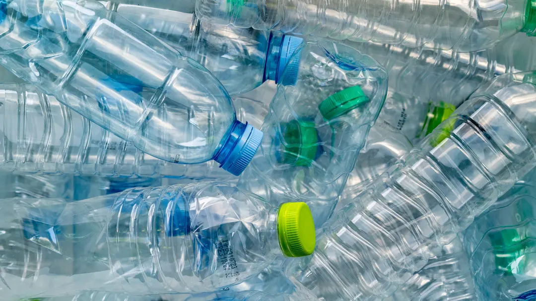 Cambridge Scientists Turn Plastic Into Hydrogen Using Solar Panels