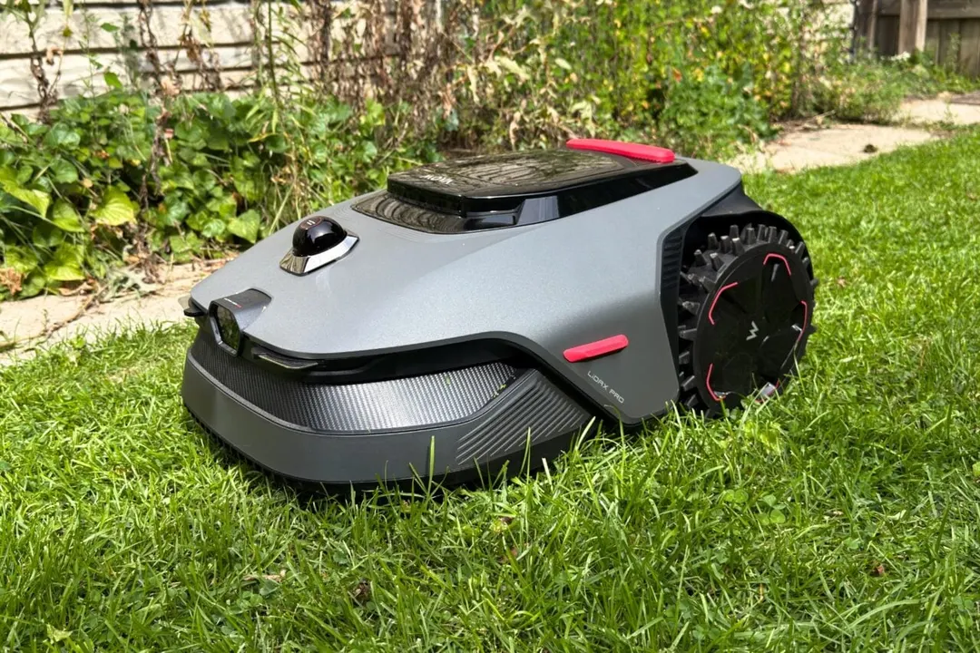 Mova LiDAX Pro 800 Review: This Robomower Tried to Mow Me Down