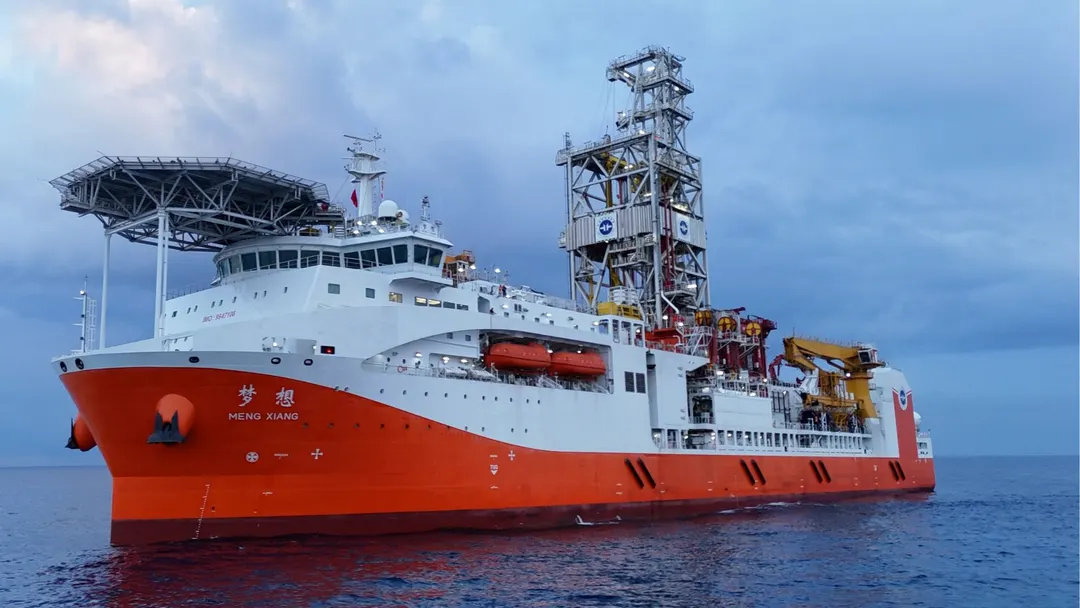 China's Mengxiang drills 16,172 feet deep, recovers basalt core