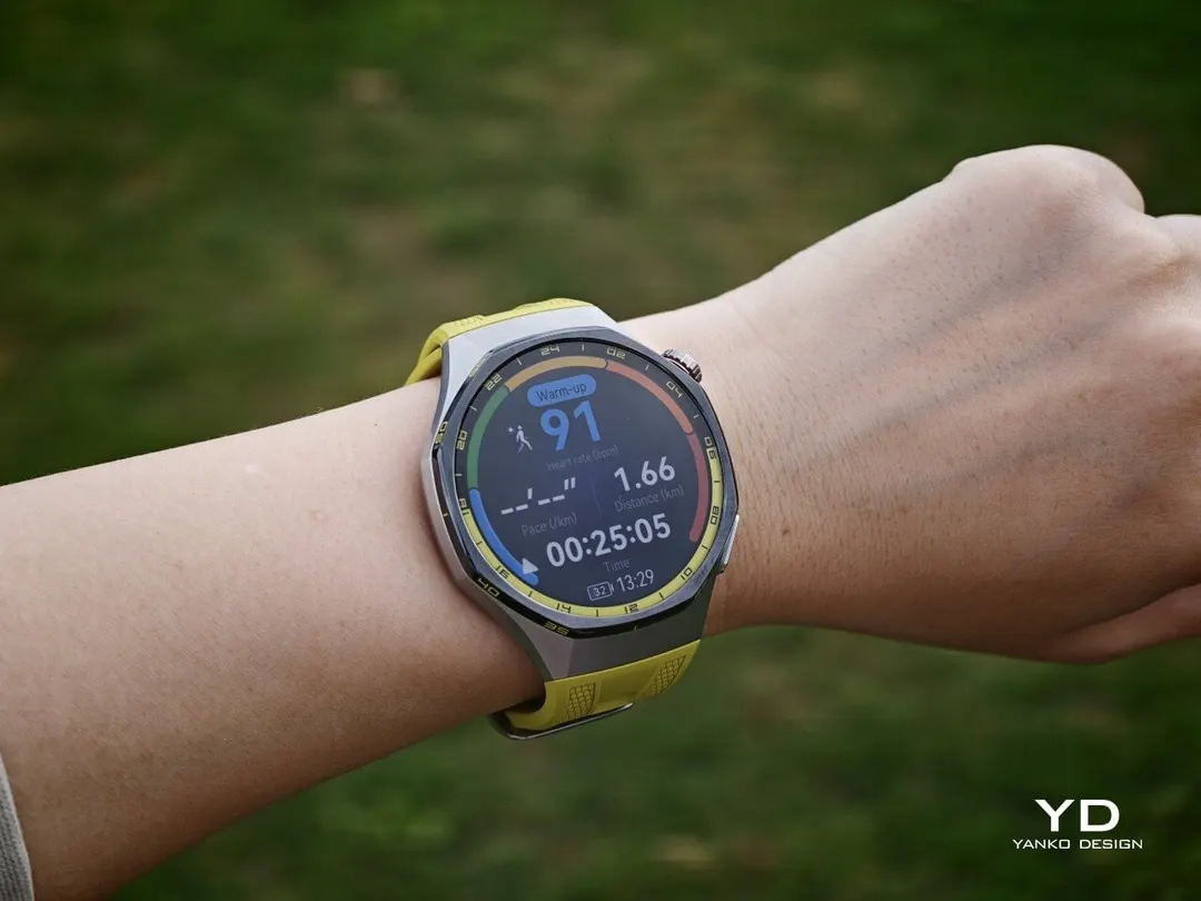 Huawei Watch GT 7 Pro review: 3000-nit AMOLED and HarmonyOS 6.1