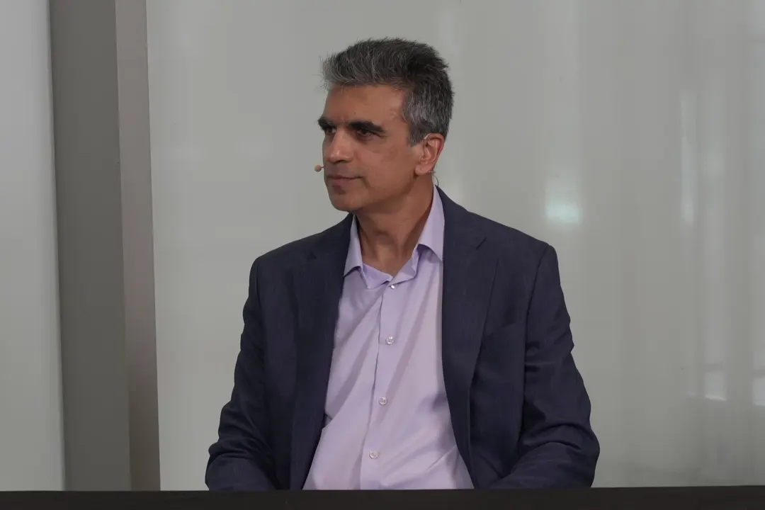 Blitzy bets on knowledge graphs to power autonomous coding agents