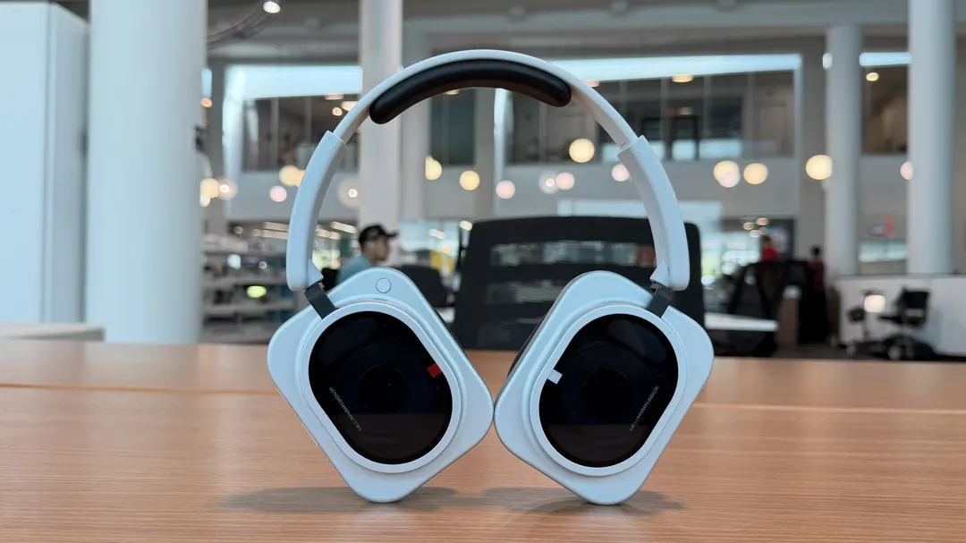 Nothing Headphone (1) Pro Review: Fixing Past Mistakes