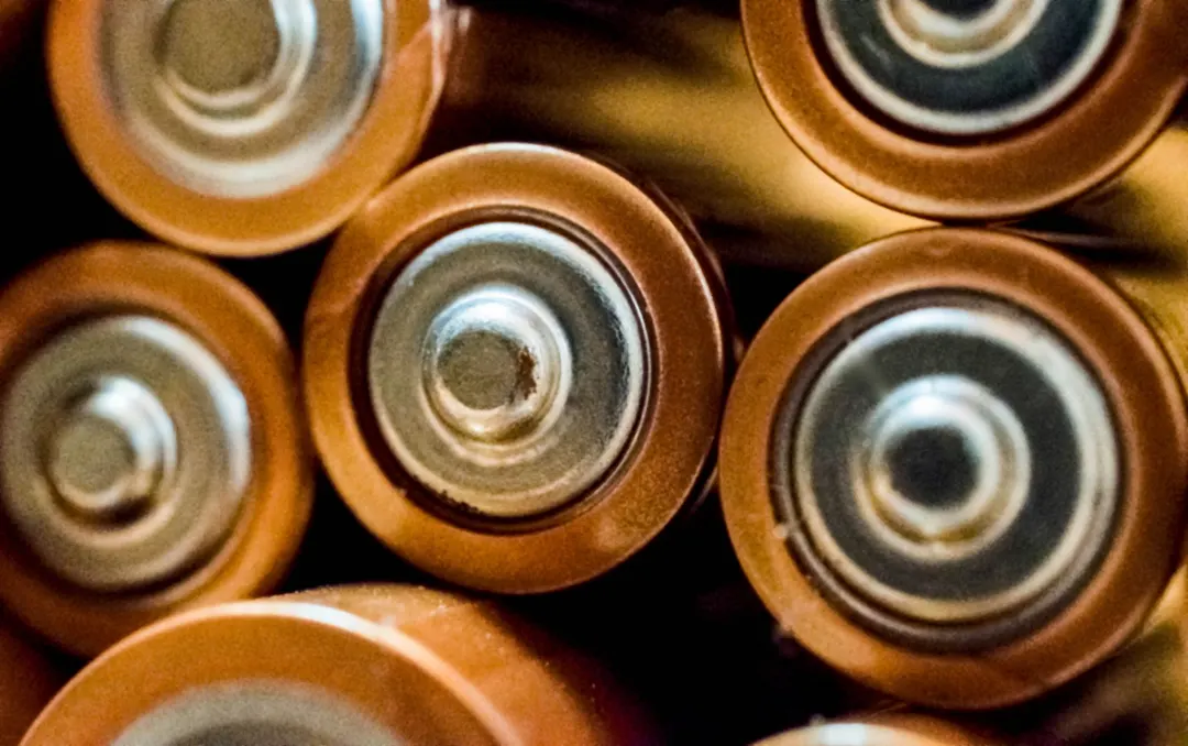 Physics Proves Quantum Batteries Can't Be Both Powerful and Stable