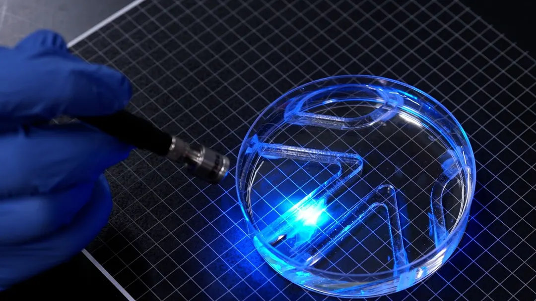 MIT builds paper-thin robot powered by living muscle cells