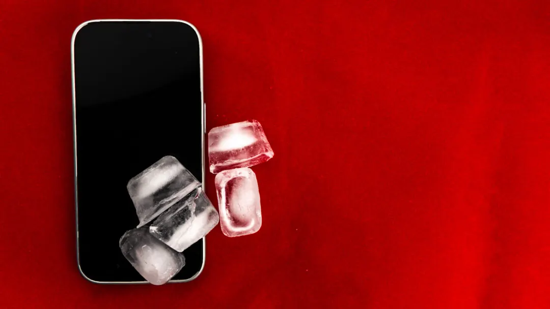 Lawmaker: Apple removed ICE-tracking apps under Trump admin pressure