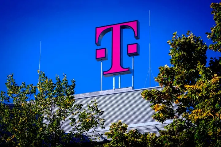 Deutsche Telekom connects with Cloudflare
