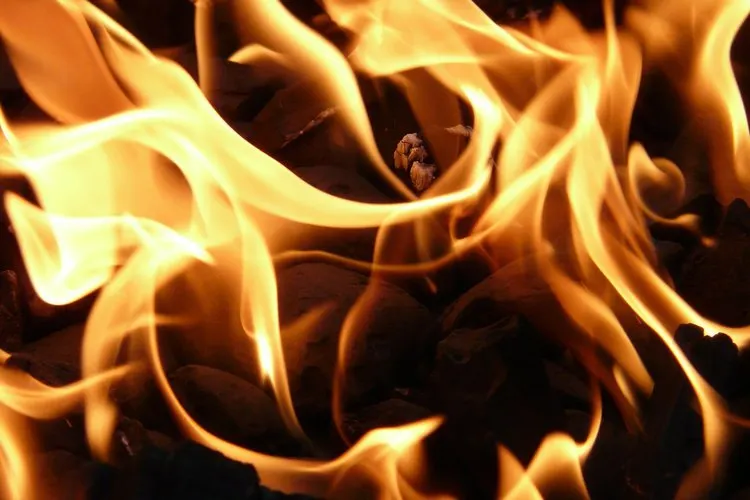Fire at Seoul data center forces evacuation of 105 people