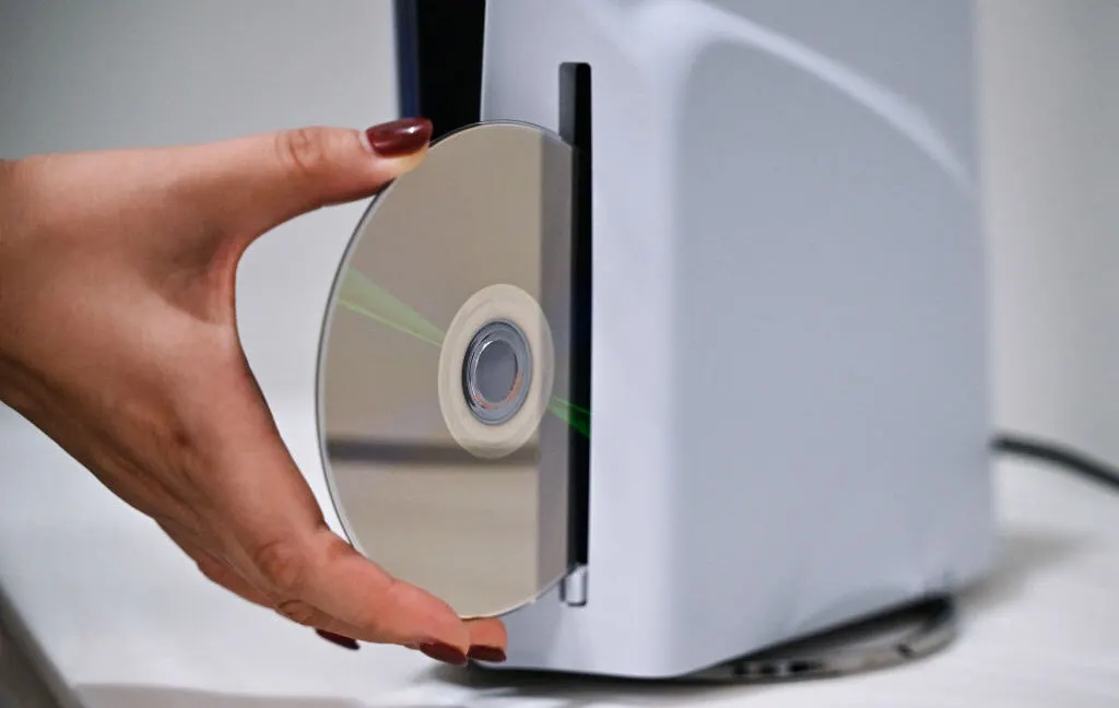 Relapse exploit jailbreaks PS5 up to firmware 13.6