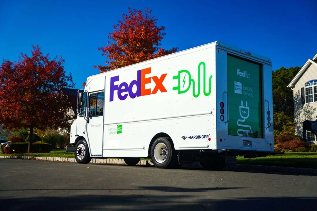 FedEx orders 2,000 electric trucks from Harbinger in $300M deal