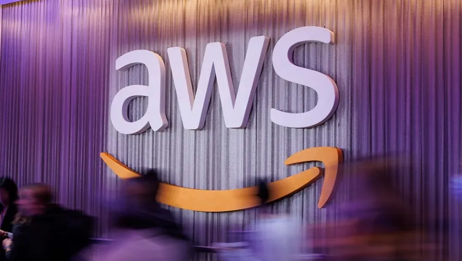AWS embeds DuckDB in Aurora PostgreSQL for Iceberg queries