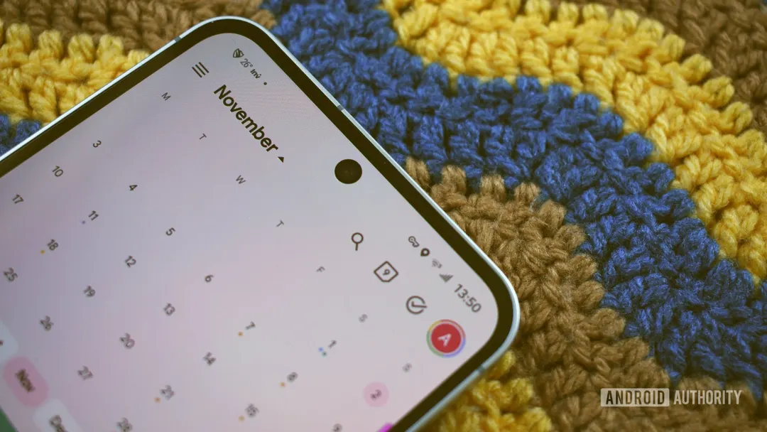 Google Calendar now shows up to three time zones with custom labels