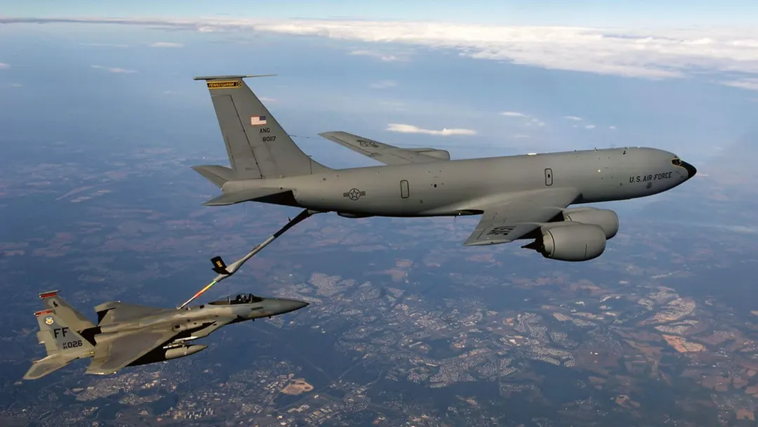 USAF weighs 'very large' autonomous tankers to replace KC-135 and KC-46