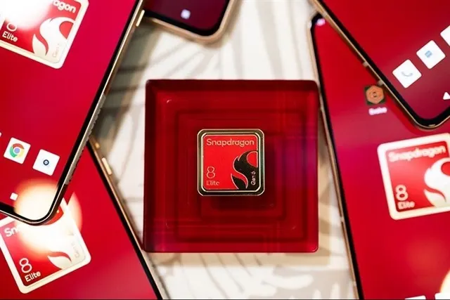 Qualcomm, Samsung redesign chip packaging as heat limits phone performance