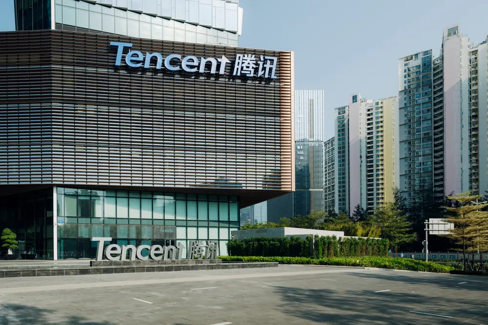 Tencent signs Oracle deal for 100,000 AI chips abroad