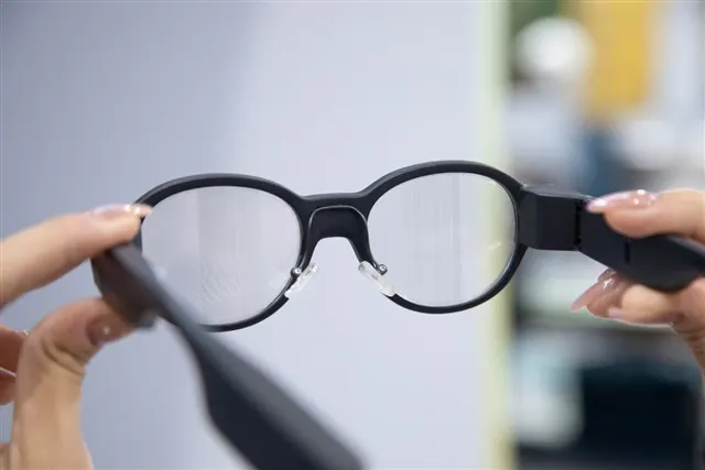 China ramps up Micro OLED capacity ahead of proven smart glasses demand