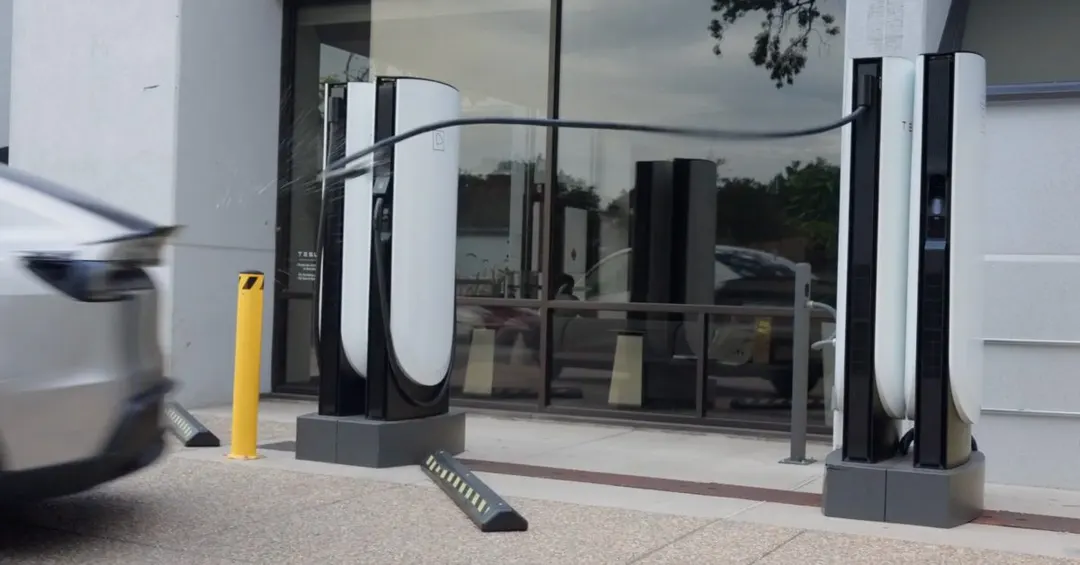 Tesla launches Emergency Drive Away to leave Superchargers while plugged in