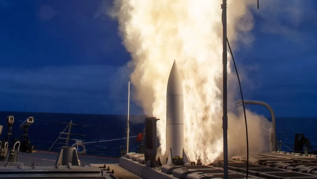 Raytheon wins $24.4B deal to boost SM-6 missile production