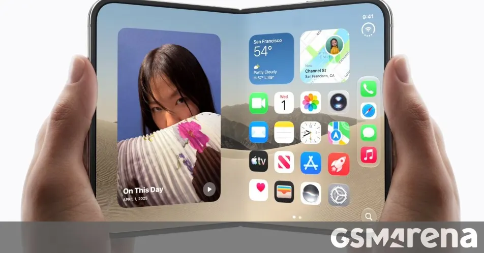 iPhone Duo's inner display protector costs $19.99 to replace with AppleCare