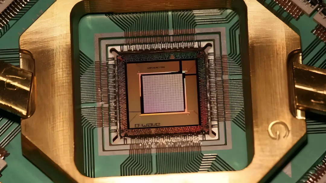 Schneider and SQC test quantum chip that boosts home energy forecasts