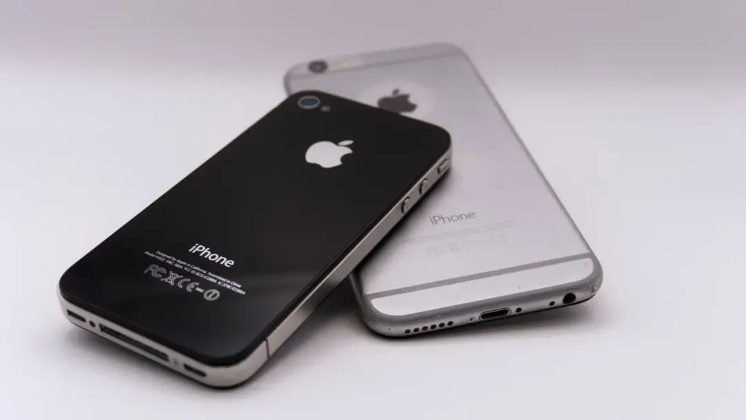 Report: AT&T, Apple investigate iPhone 18 Emergency SOS bug