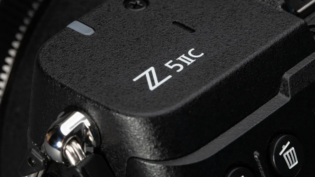 Nikon Z5IIC vs Z5II: what you give up to save money