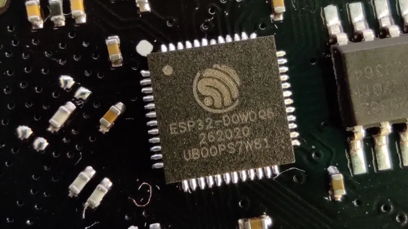Undocumented SDR receive mode found in ESP32 chips