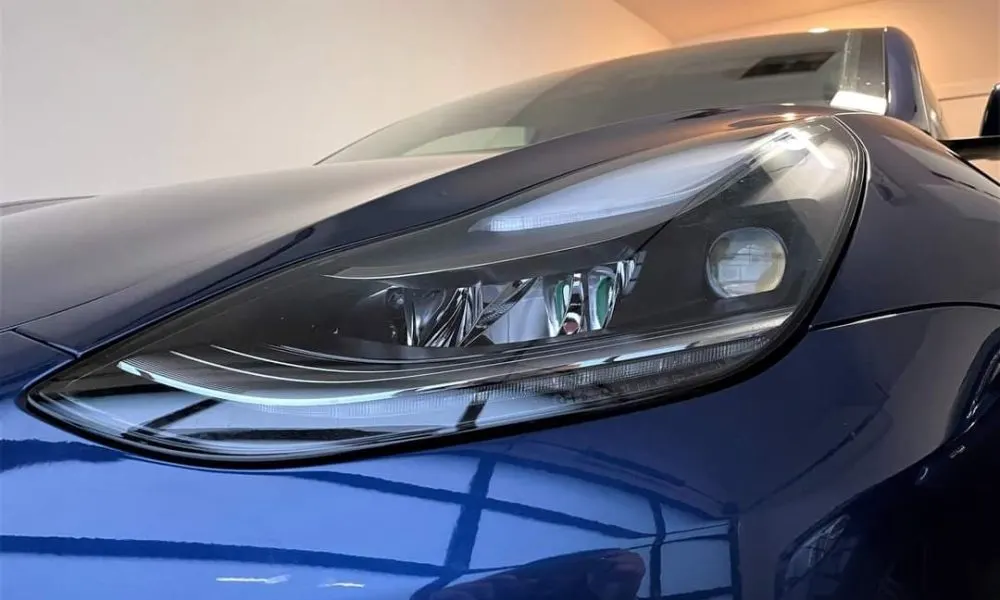 Tesla improves headlights via software update 2026.38