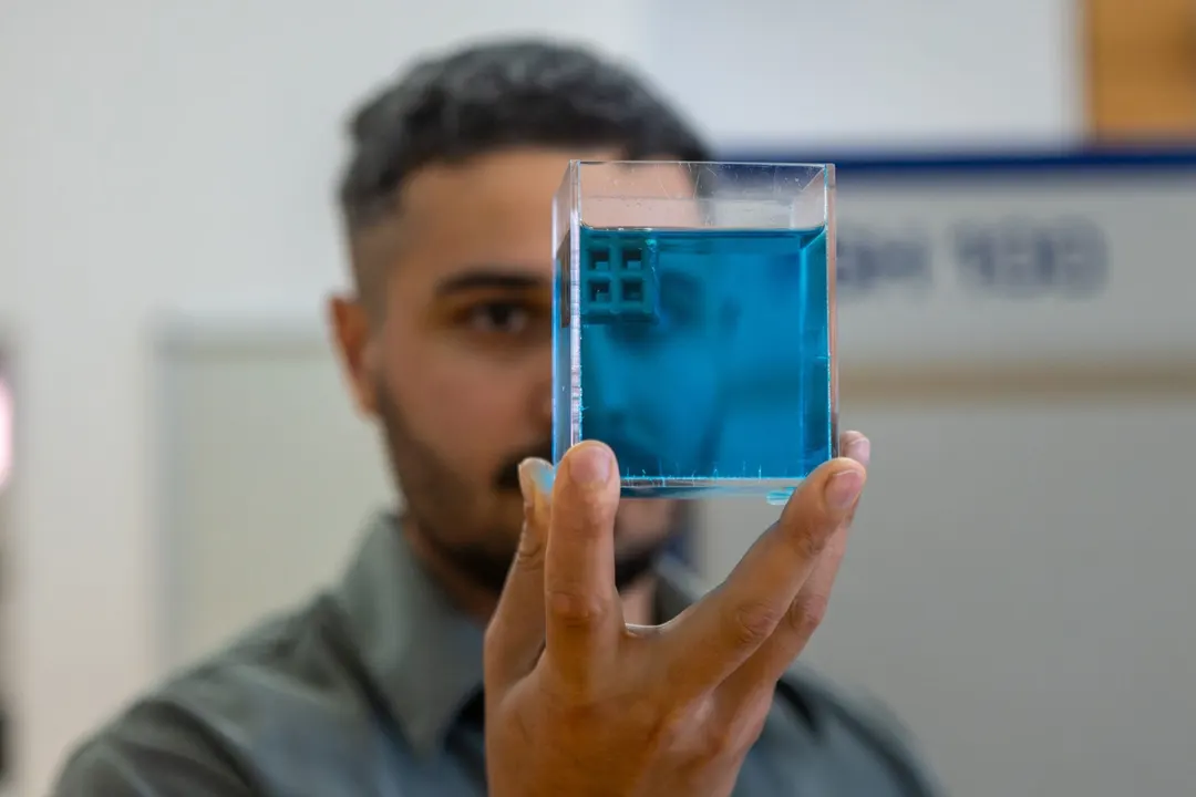 Engineers create world's first floating titanium lattice metamaterial