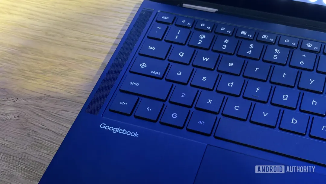Google details Googlebook features: Glowbar, Game Controls and AI tools