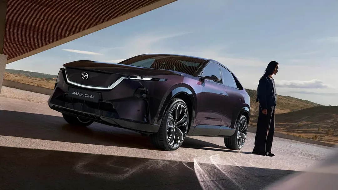 Mazda CX-6e can broadcast any message to pedestrians, no filter