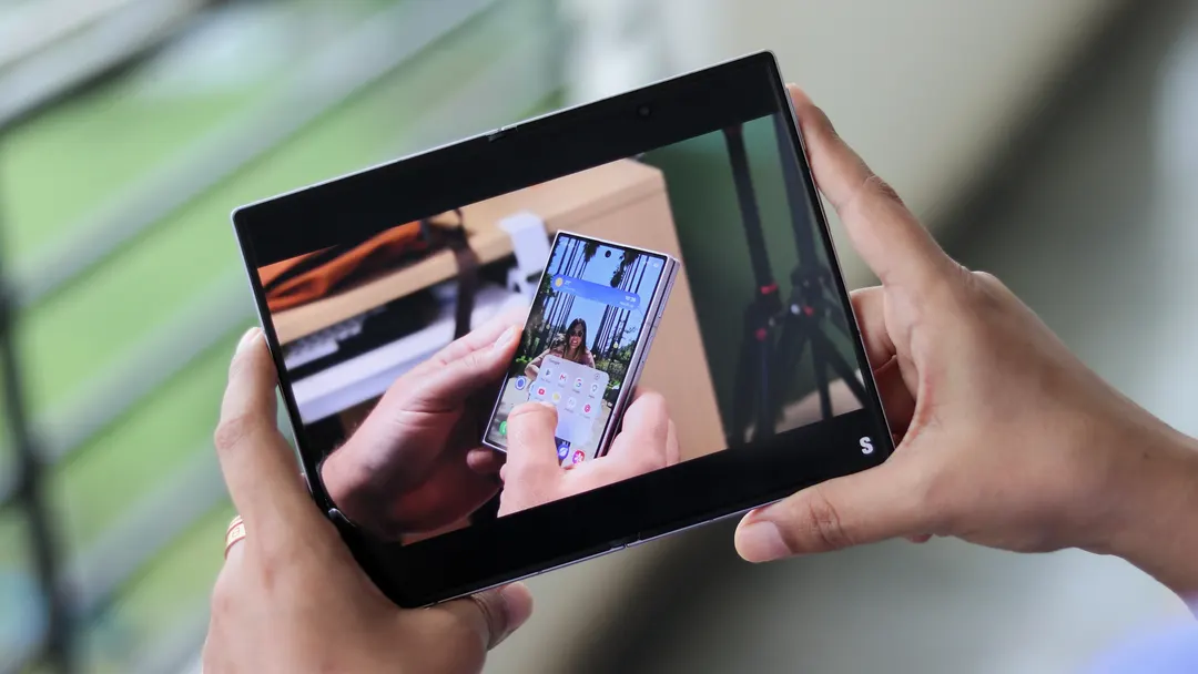 Galaxy Z Fold8 and Fold8 Ultra: 4,800 and 5,000 mAh batteries, up to 27 hours of video