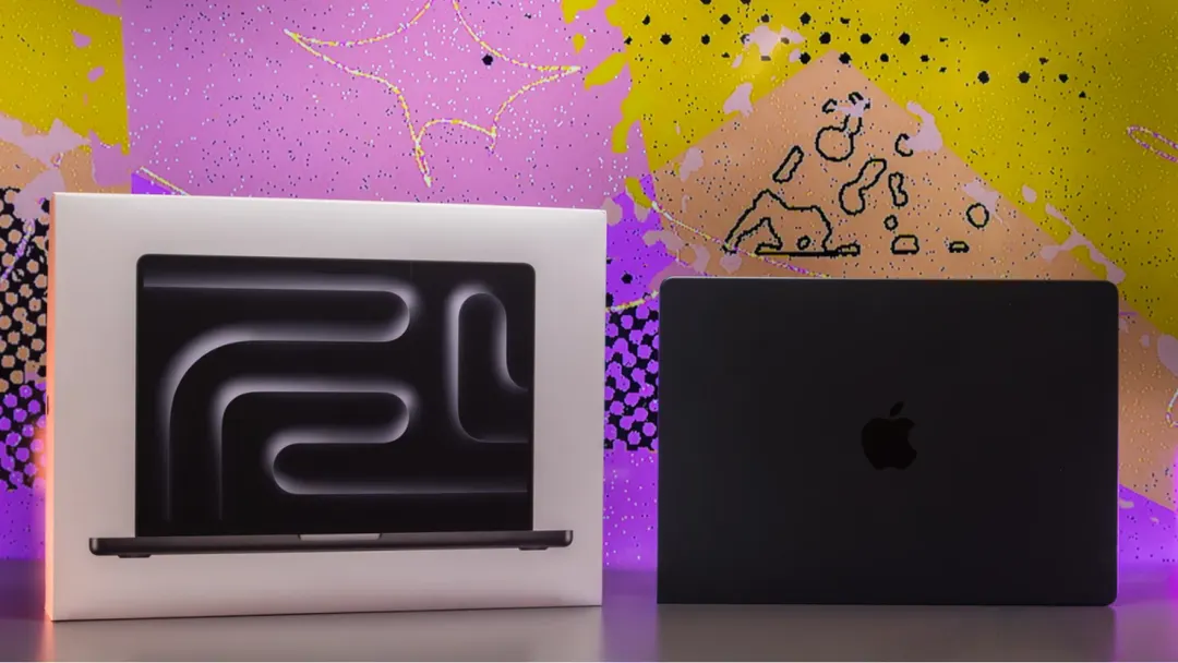 Rumors: Apple is preparing an OLED touchscreen MacBook Ultra
