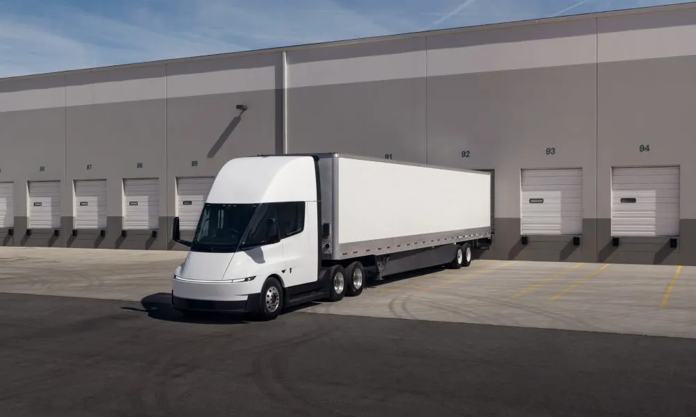 Tesla lands deal to supply 50 Semi trucks to IMC Logistics