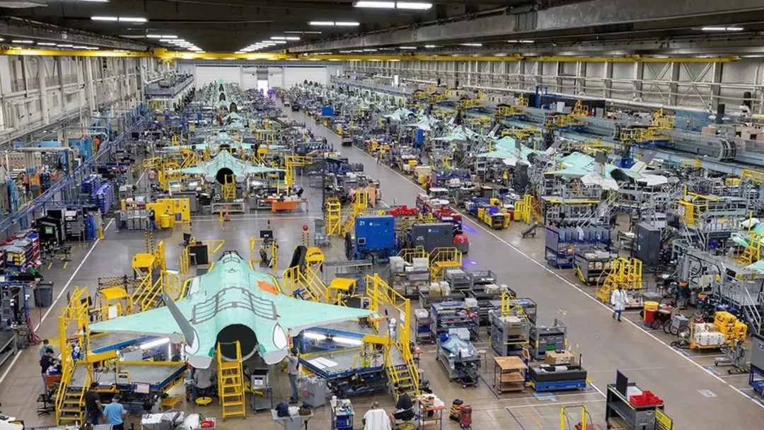 Pentagon backs F-35 infrastructure with $318M in maintenance and software contracts