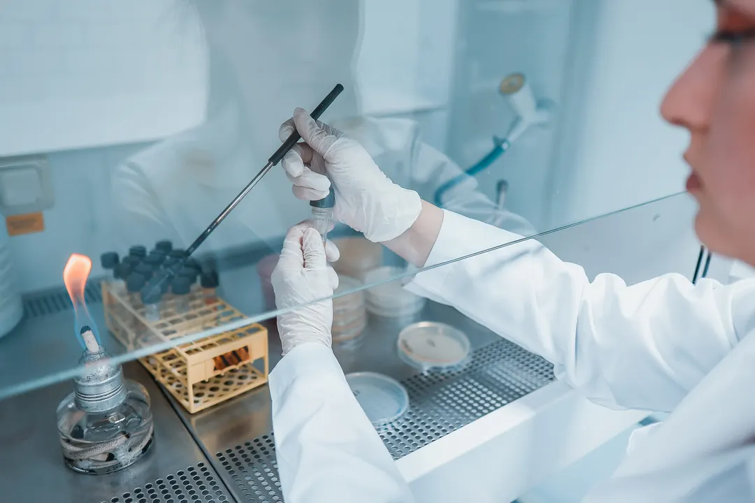 Russian Lab Worker Dies After Possible Pneumonic Plague Exposure in Irkutsk