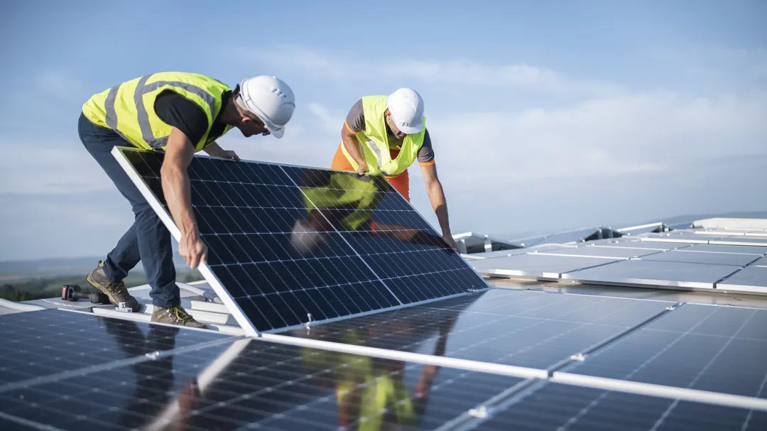 30% of US Solar Farms Hold Dangerous Chemicals Nearing Expiration