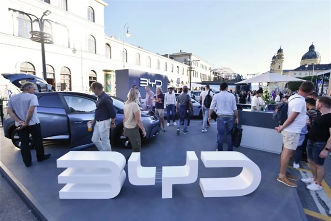 China National Day EV charging surges 49% as highway grid faces peak-load test