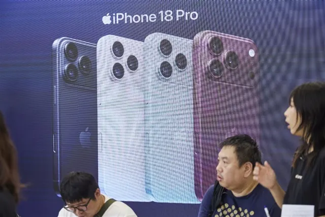 Apple and Qualcomm renew patent deal, effective April 2027