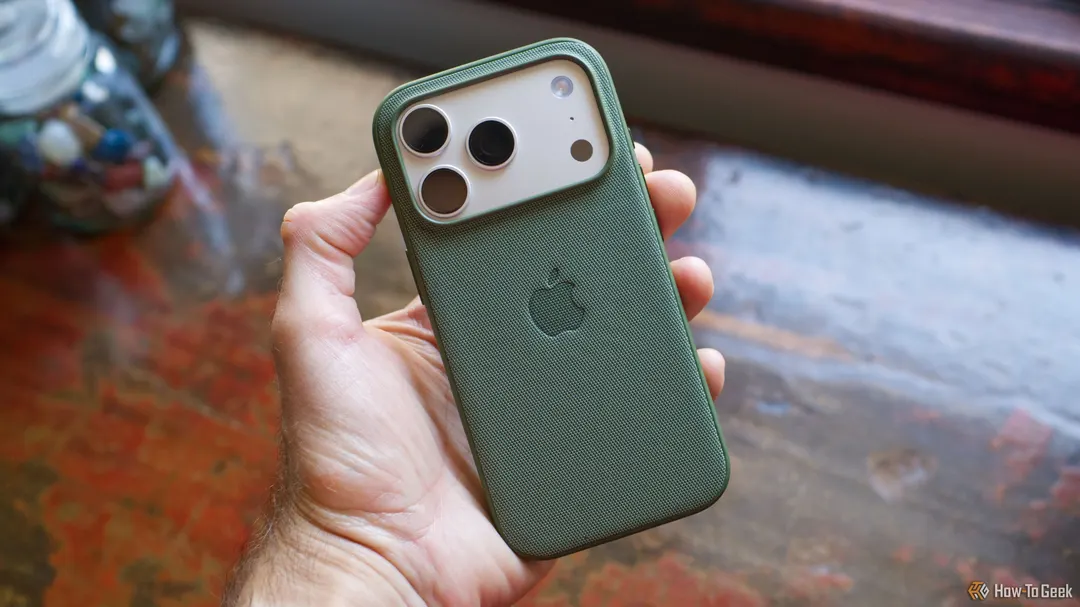 iPhone 17 Pro Max used as an external GPU for a MacBook Pro M4