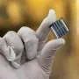 Solar cells gain efficiency by emitting light in fewer directions