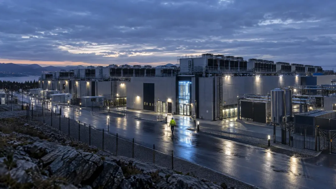 Mistral Large 4 Preview scores 38 on Artificial Analysis Intelligence Index