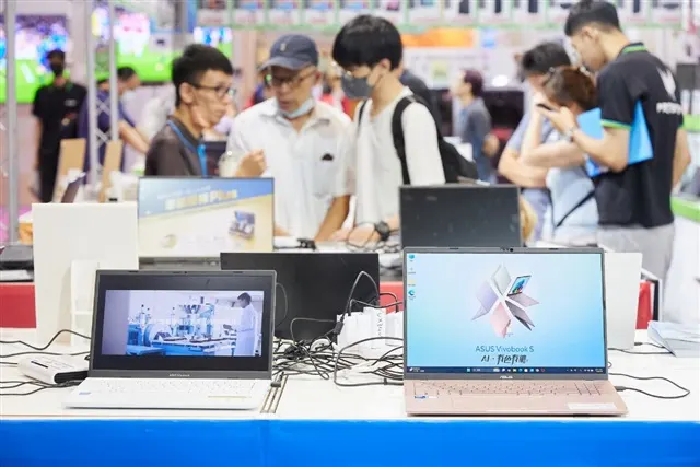 Chinese ODMs Huaqin and Luxshare win major HP, Dell notebook orders