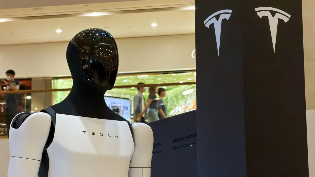 Tesla Targets Over 1,000 Optimus Robots Per Week by End of 2026