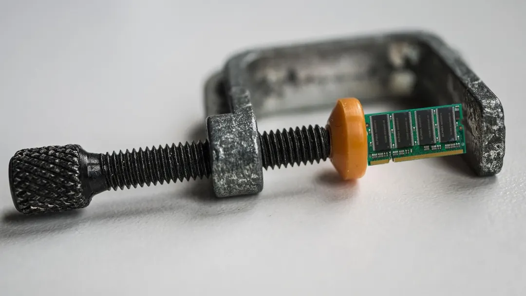 Meta's CRAM compresses memory in RAM for up to 452x speedup over ZRAM