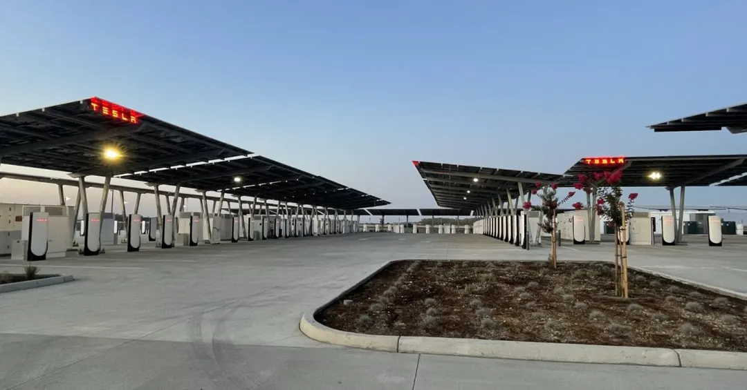 California offers up to $100,000 per port for EV fast chargers