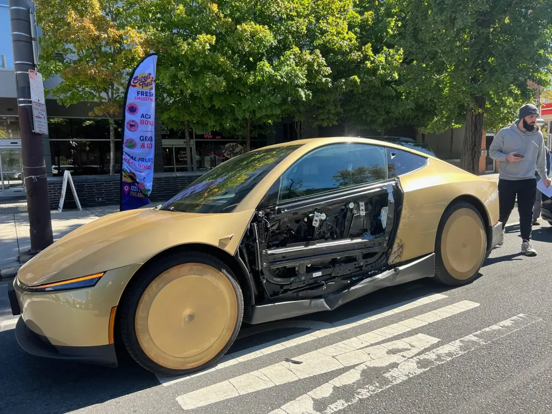 Tesla Cybercab crash in Philadelphia exposes door internals